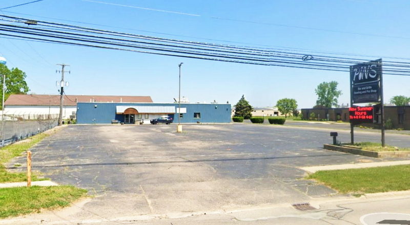 Pins Bar and Grille, Bowling and Event Center (Town and Country Lanes) - Street View